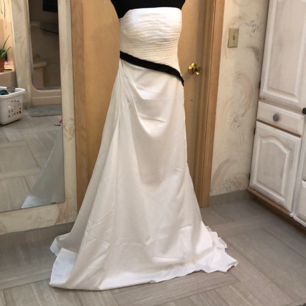 White light weight gown with black sash